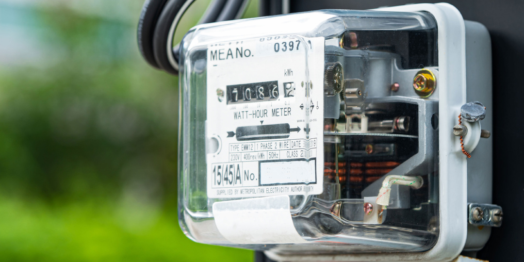 Счётчики крутят по ночам? Вот что на самом деле жрёт электричество, пока вы спите