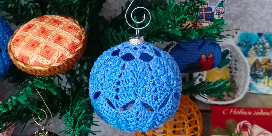 Показываю, что вышивала и вязала в середине декабря