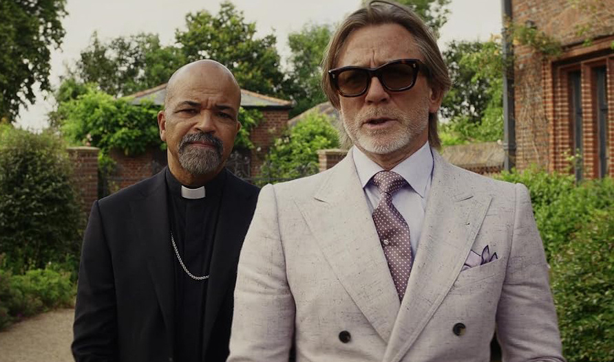 Кадр из фильма «Wake Up Dead Man». Режиссер: Райан Джонсон. Производство: Netflix, Ram Bergman Productions, T-Street