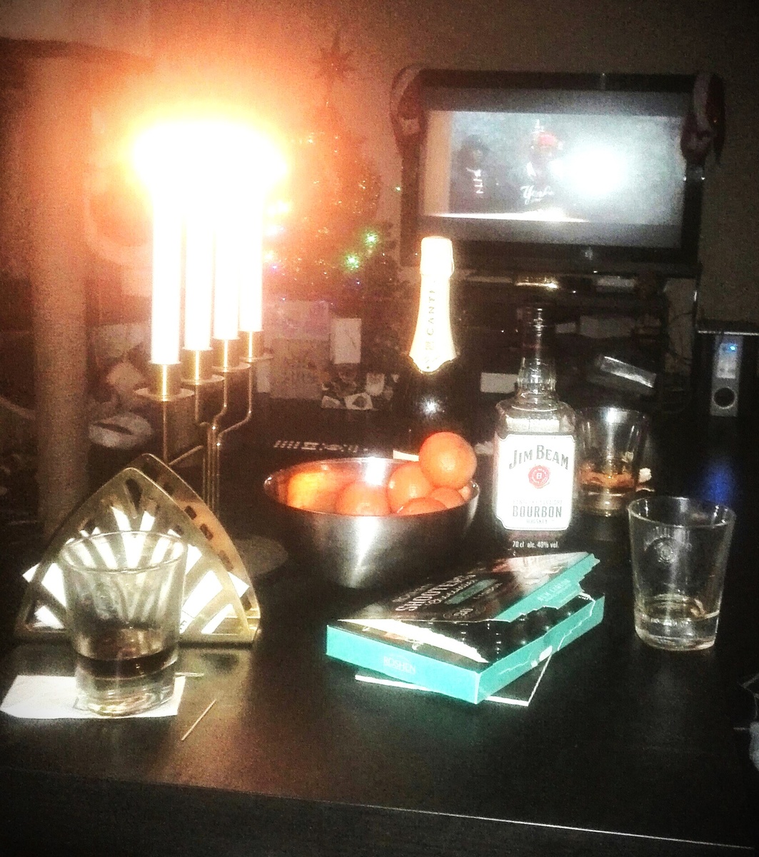 От всей души поздравляю всех-всех с наступающим (но не с грядущим) 2026 годом ! 