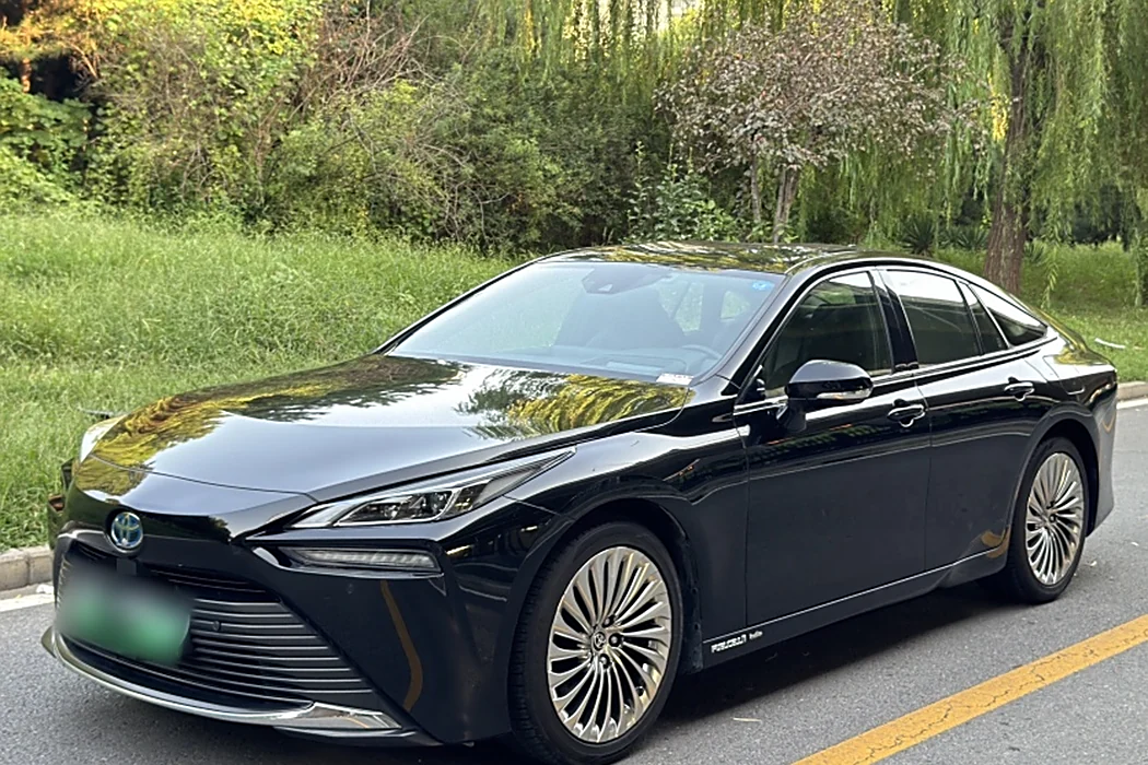 Будущее транспорта или когда водород для двигателя станет стандартом. Tayota Mirai и водородный генератор для автомобиля