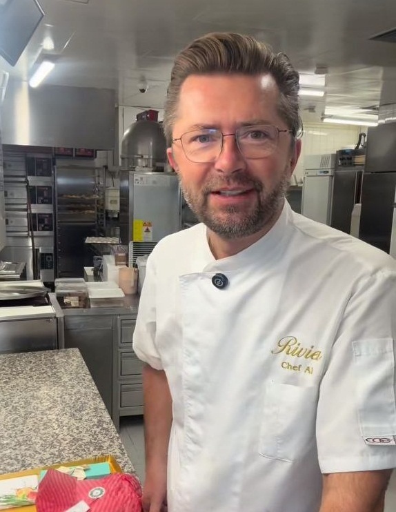 Звездный шеф-кондитер Александр Селезнев, фото- социальные сети.