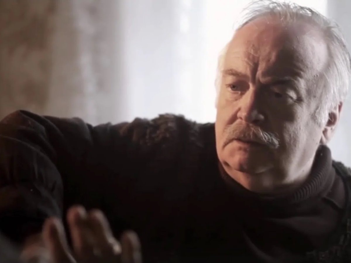    Николай Денисов начинал карьеру артиста в Псковском театре