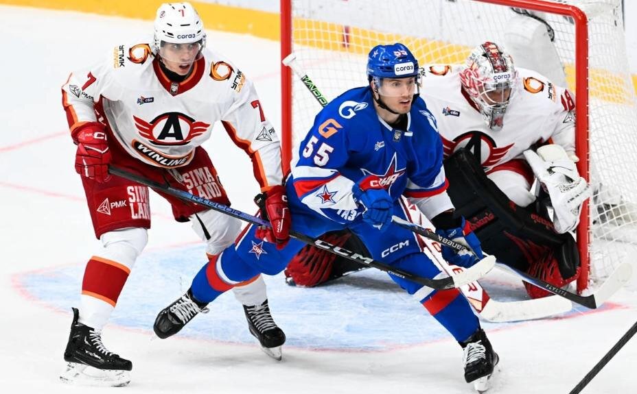    Автомобилист Фото: Соцсети ХК СКА