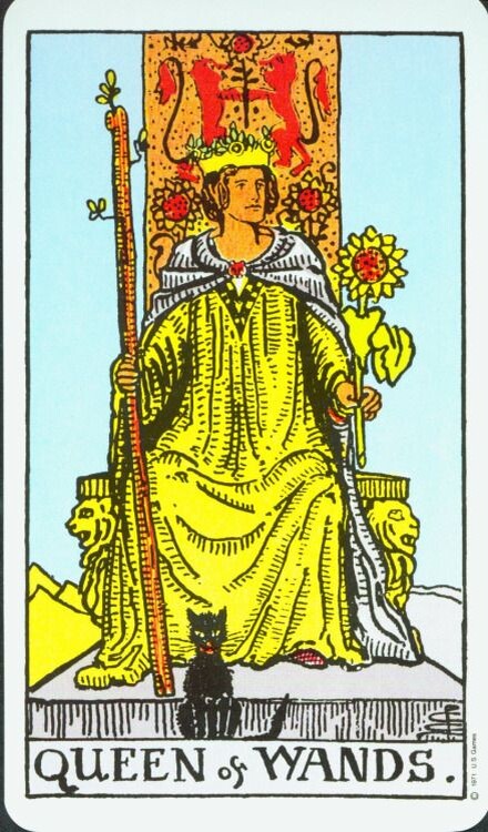 Королева Жезлов Таро Райдера - Уэйта