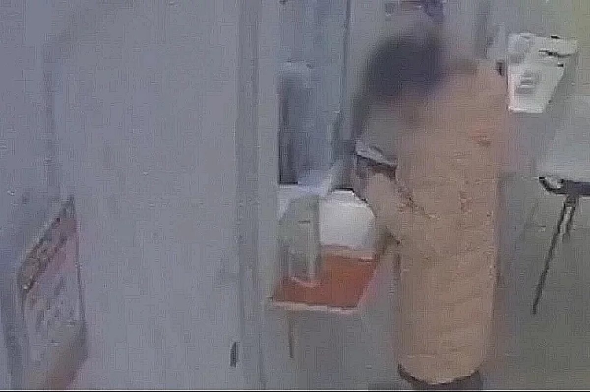    Волгоградка сдала украденные драгоценности в ломбард и попала на видео