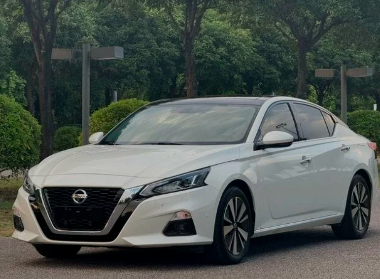 Nissan Altima.