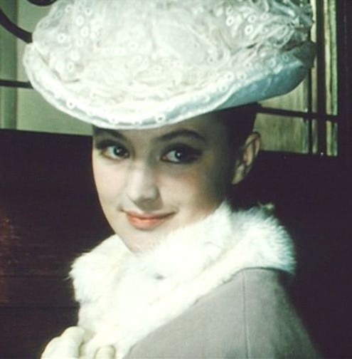 А. Шенгелая в роли княгини Веры в фильме "Гранатовый браслет", режиссёр Абрам Роом.