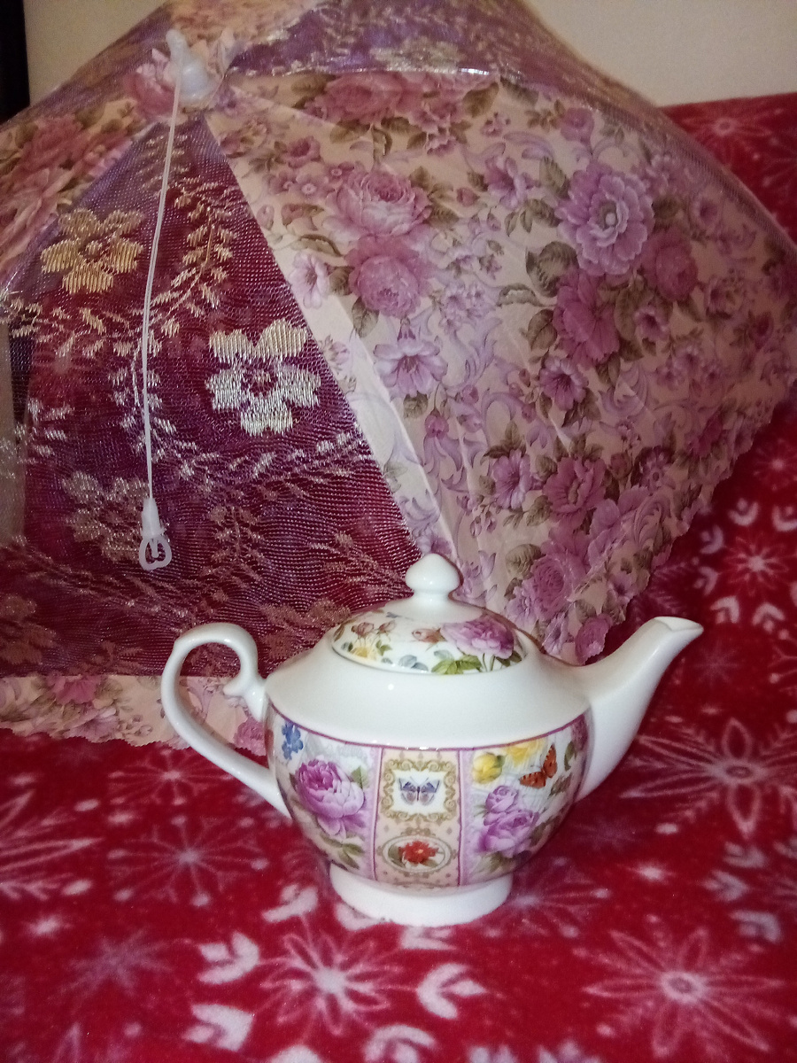 Чайник и зонтик💞