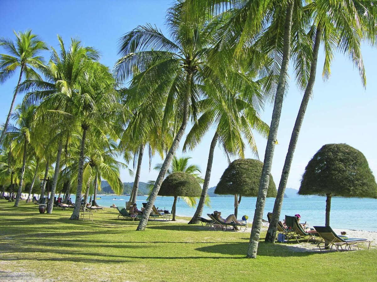 Пляж Ченанг (Pantai Cenang)