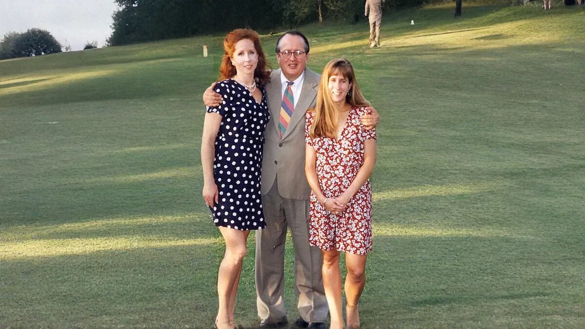 Мерриан с отцом и доверью