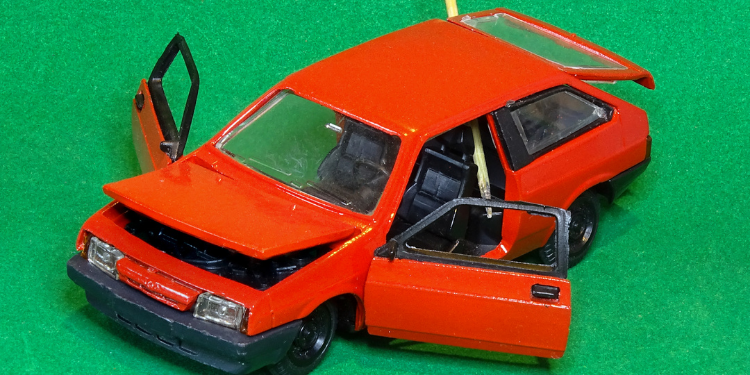 Восстановление саратовской модели автомобиля ВАЗ-2108 «Спутник» в масштабе 1:43.