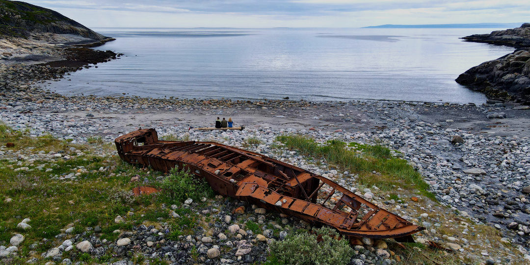 Pionierlandungsboot: брошенный немецкий саперный катер до сих пор ржавеет в одной из бухт Заполярья