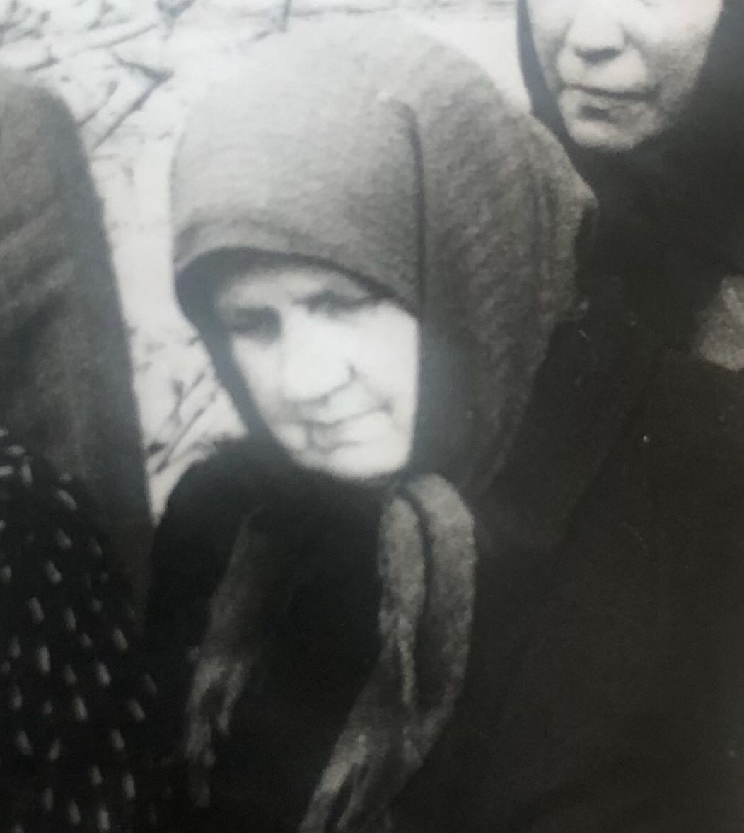 Наша тетушка Машуня. В моем архиве это единственное фото, на котором  осталось ее изображение.