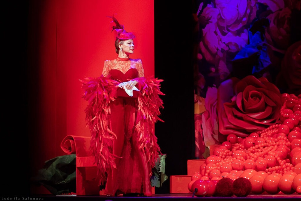 Спектакль «8 разгневанных женщин»