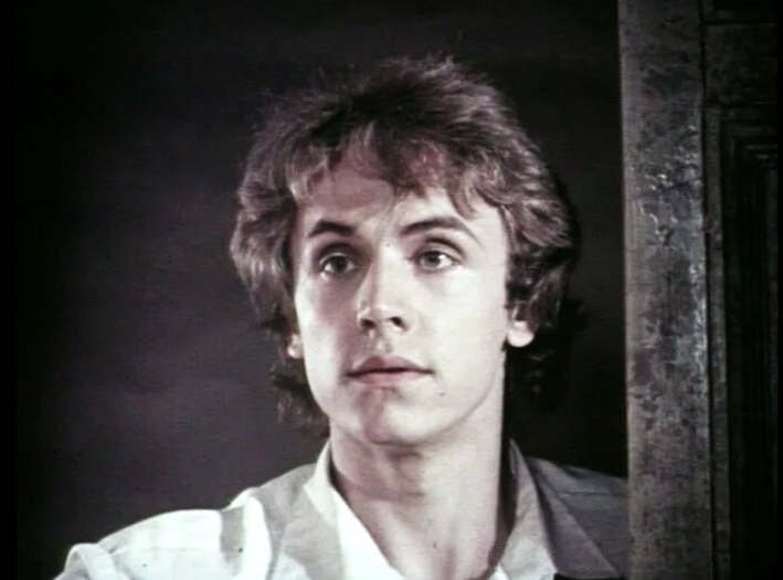 на фото Андрей Соколов в юности