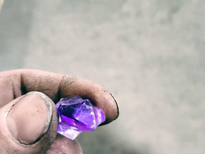 Дружите с гномами у них алмазы😂