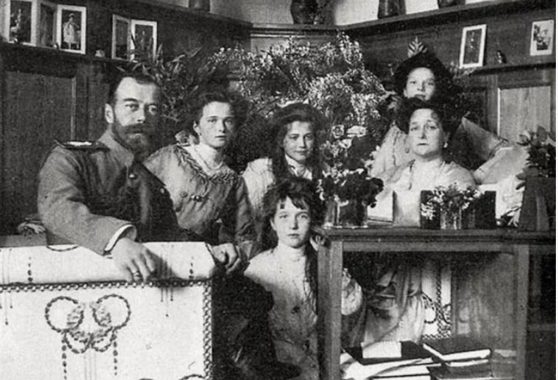 Как на самом деле праздновали Рождество в дореволюционной России: то, чего вы не увидите на открытках