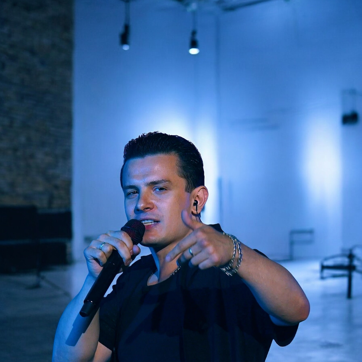 Юрий Николаенко