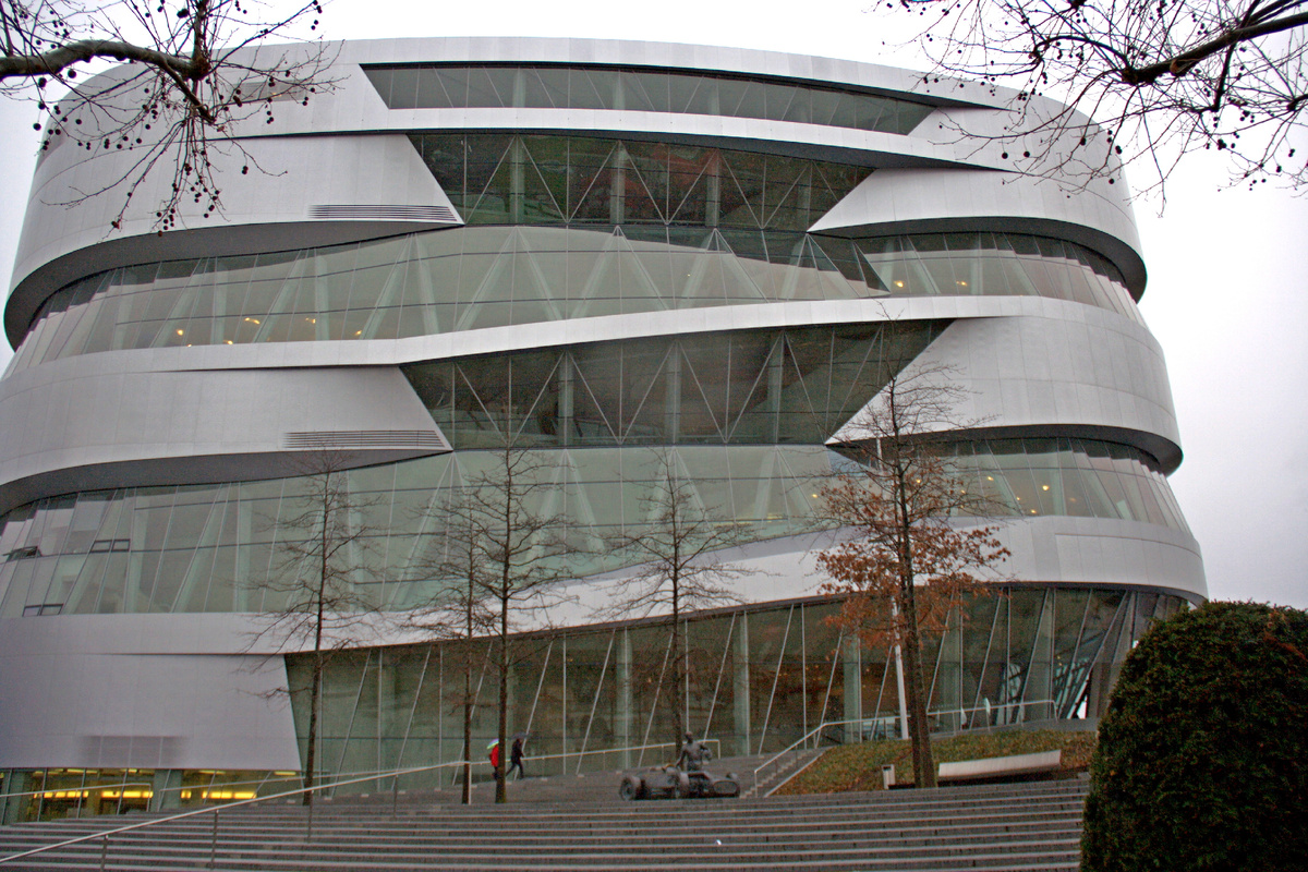 Музей Мерседес-Бенц