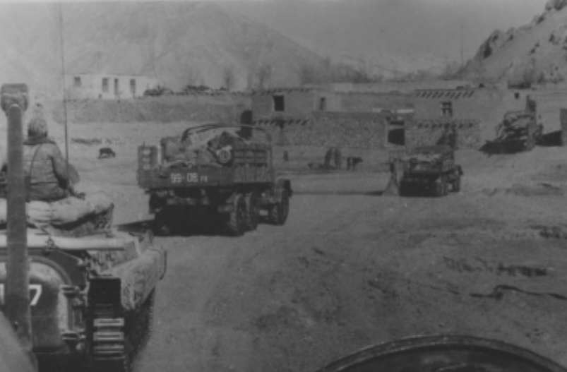Проводка советской пограничной колонны в Гульхану