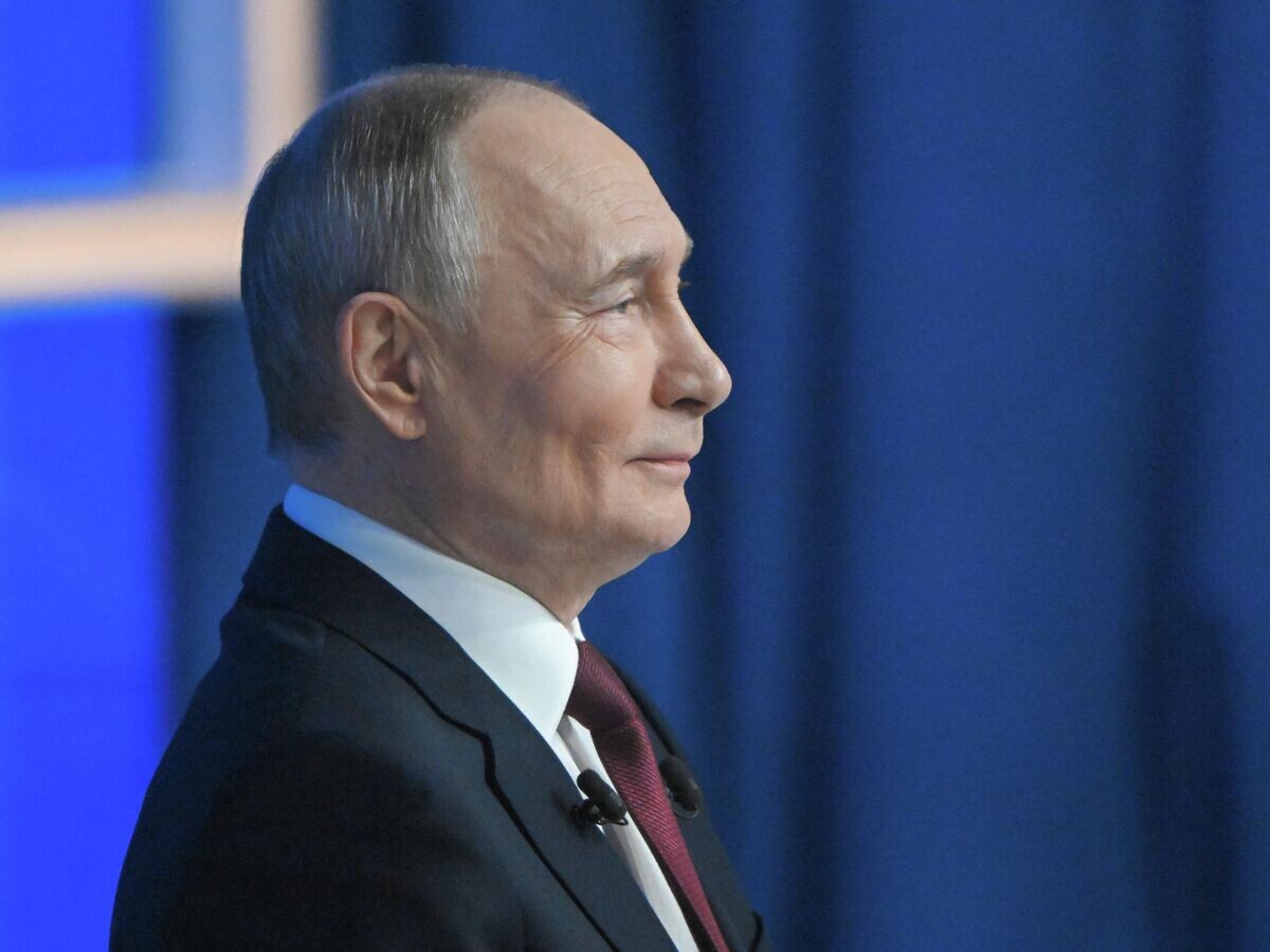    Президент РФ Владимир Путин отвечает на вопросы во время специальной программы "Итоги года" в Москве | © РИА Новости / Сергей Гунеев