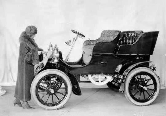 Кадиллак, 1902 год. Нью-Йоркская публичная библиотека, Коллекция автомобильных фотографий