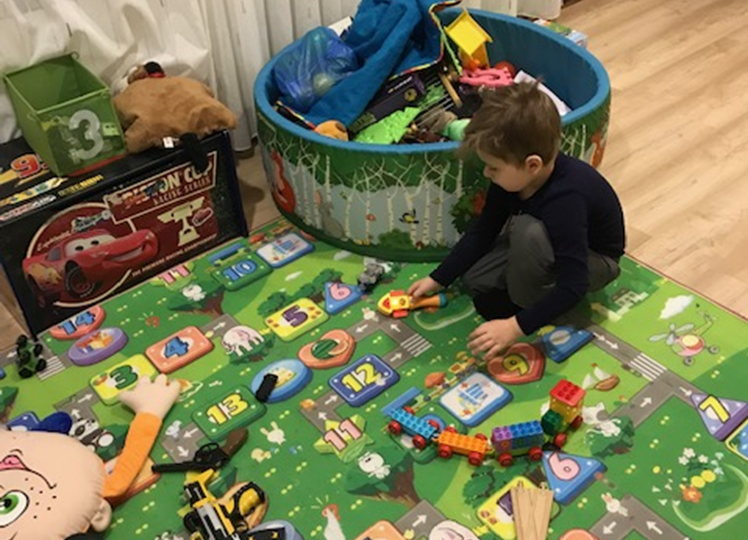 Приглашать ли друзей в гости домой. Еженедельный выпуск.