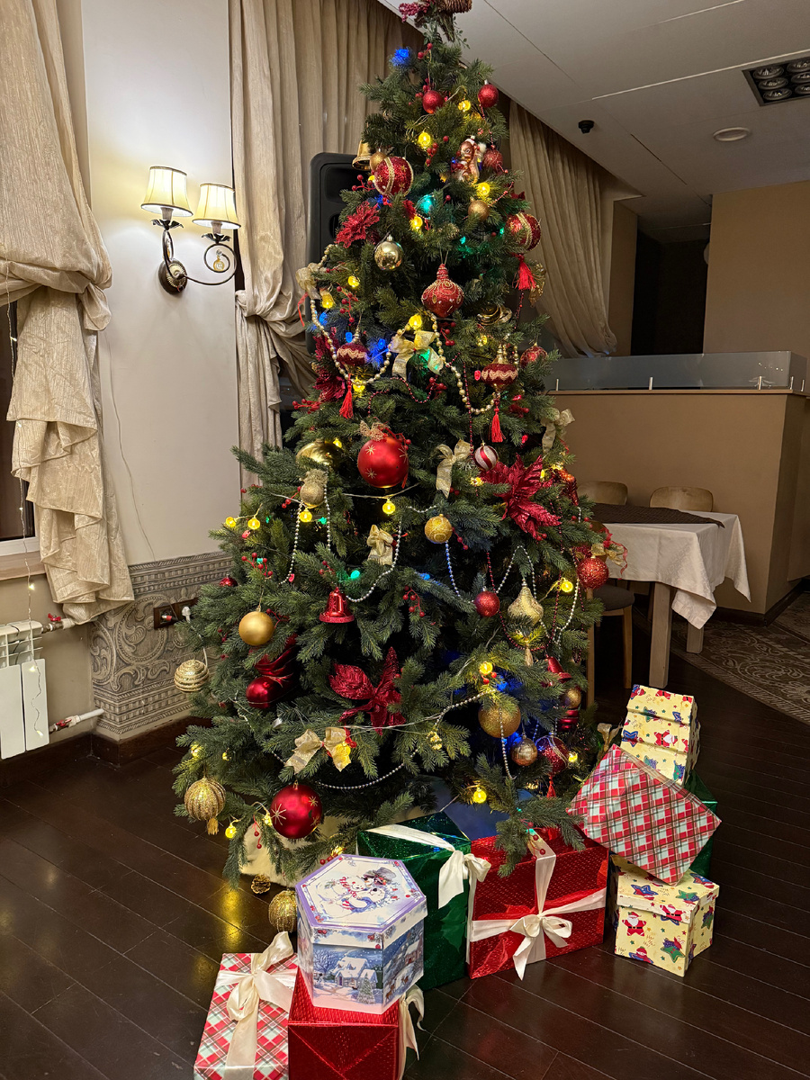 В ресторане на корабле 