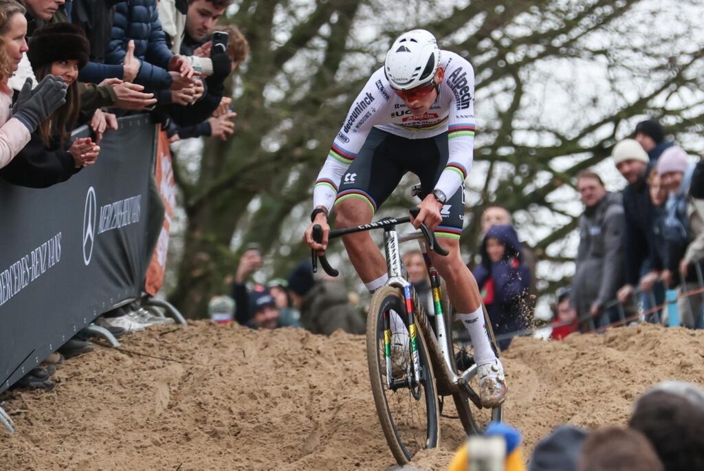    Матье ван дер Пул