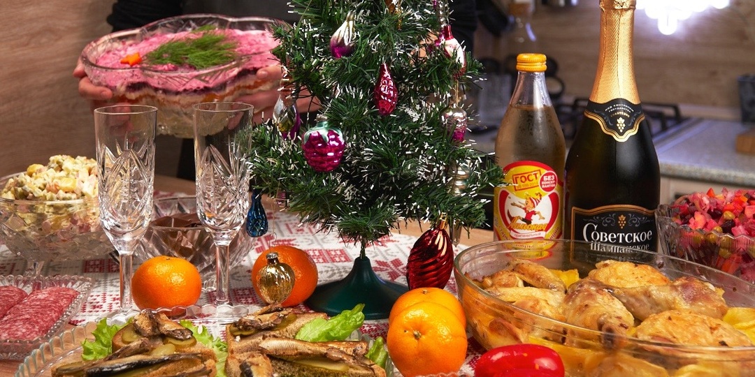 Эксклюзивные новогодние рецепты из советских журналов и личных кулинарных тетрадей.