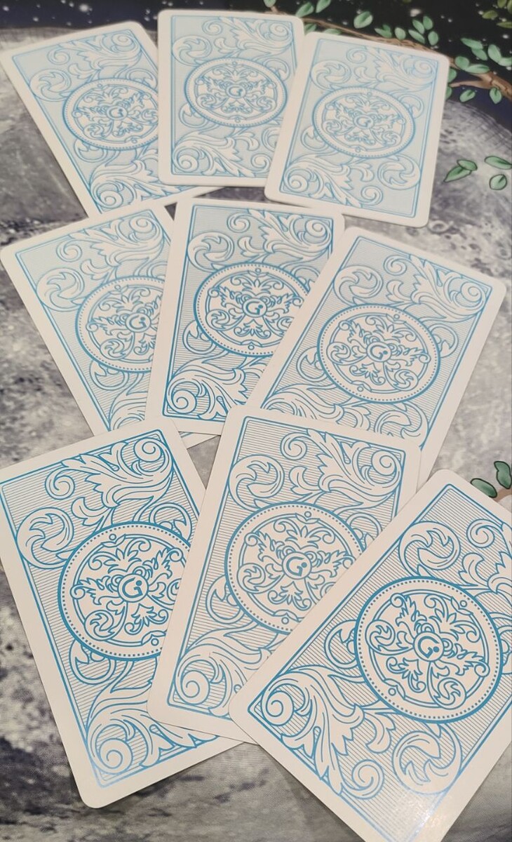 Выберите один из трёх вариантов 