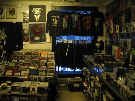 Магазин Helvete, 1992 год.