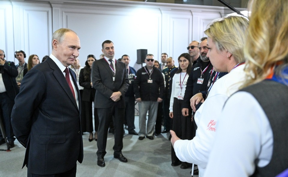    Президент Путин встретился с волонтерами Народного фронта. Фото: НФ