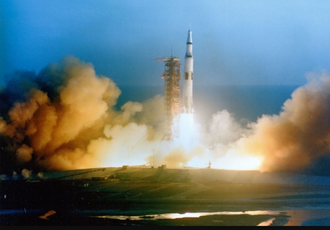 Экипаж «Аполлона-8» НАСА стартует на ракете «Сатурн V» с космодрома имени Кеннеди во Флориде 21 декабря 1968 года.(Источник изображения: NASA)