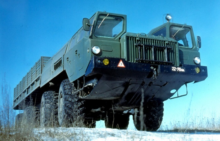 10 самых мощных советских грузовиков: болота и разбитые дороги нипочем