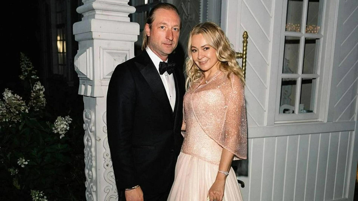    Евгений Плющенко и Яна Рудковская. Фото: ТГ-канал evgeniplushenkoofficial