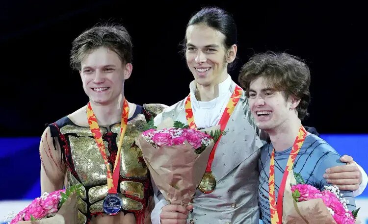    Евгений Семененко, Пётр Гуменник, Марк Кондратюк. Источник фото: РИА Новости