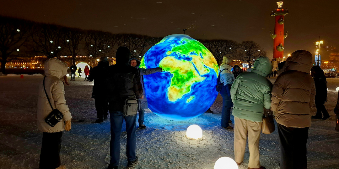 Новогодний Петербург 2026. Новые световые галереи и самые красивые места для фото