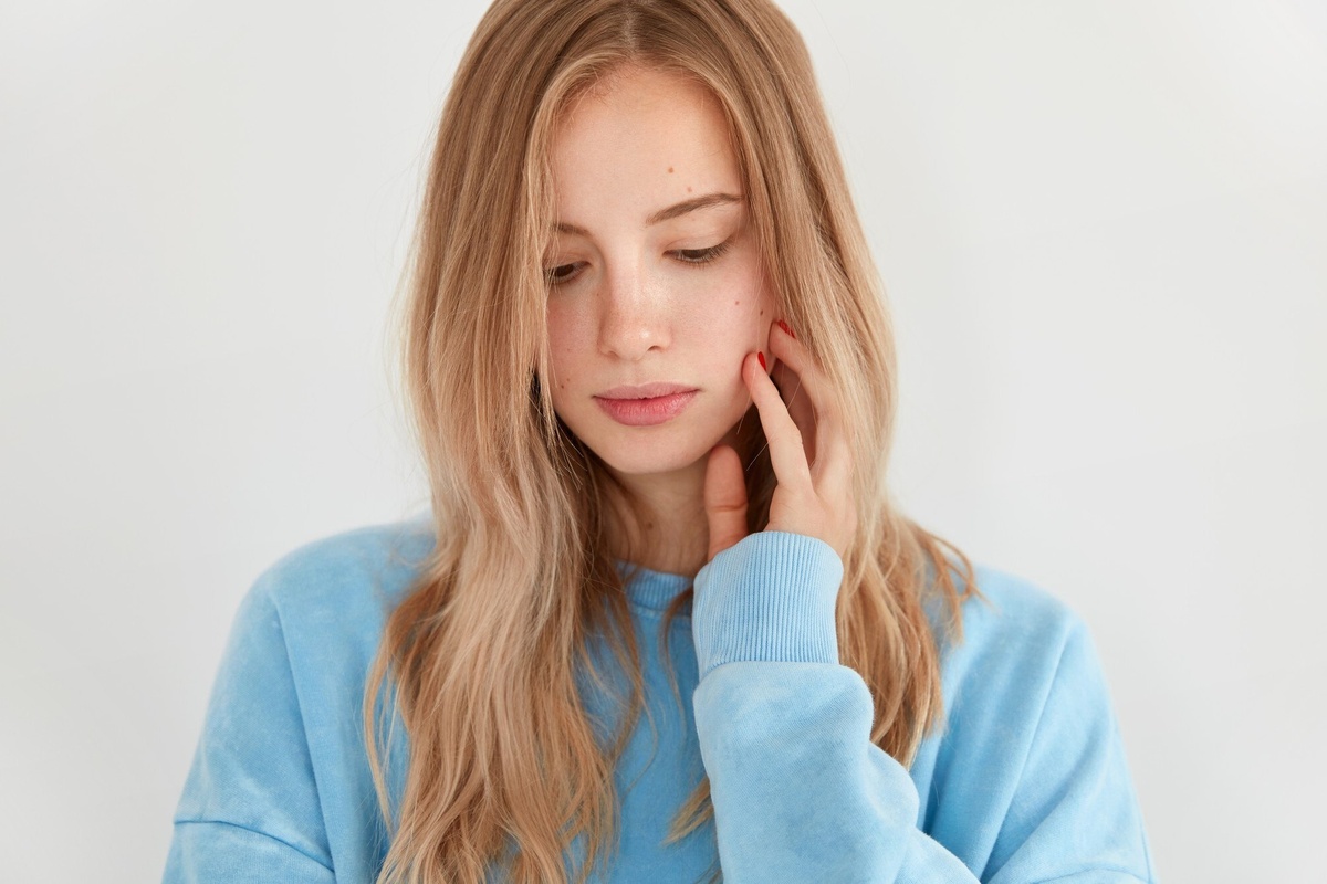 Почему немеет левая щека и стоит ли волноваться (Источник изображения: freepik.com)