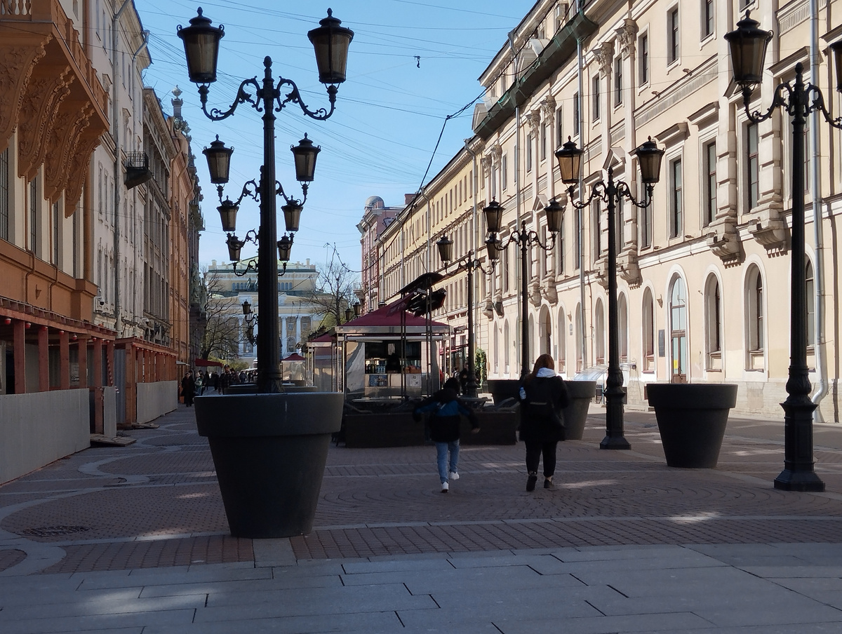 Малая Садовая. Пешеходная улица