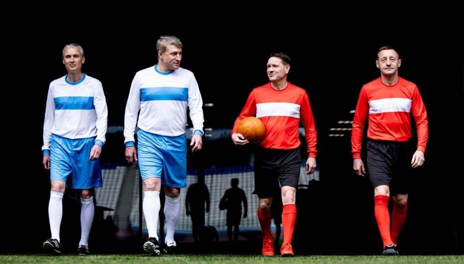    Дмитрий Аленичев и Андрей Тихонов (второй и первый справа) готовы вернуться в «Спартак». Фото: Соцсети РФС