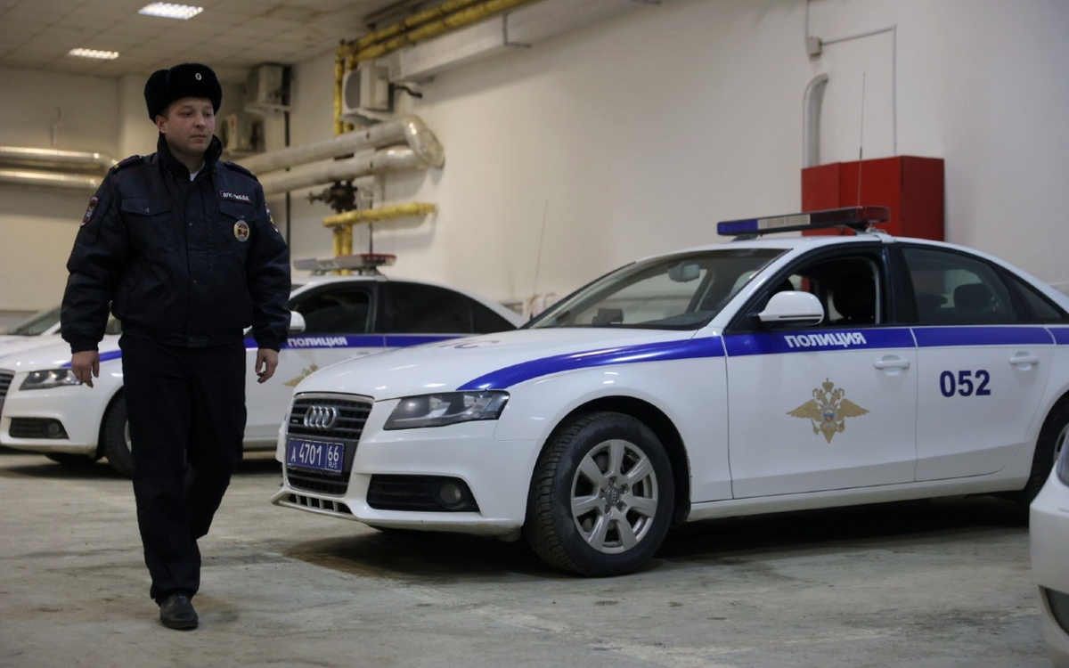 Полиция проводит проверку после потасовки в кафе на Русской.  Фото: Фото: ФедералПресс / Евгений Поторочин