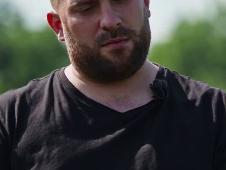 Степан годами мечтал переехать в Англию. Теперь даёт грустные интервью: «Русских там боятся»