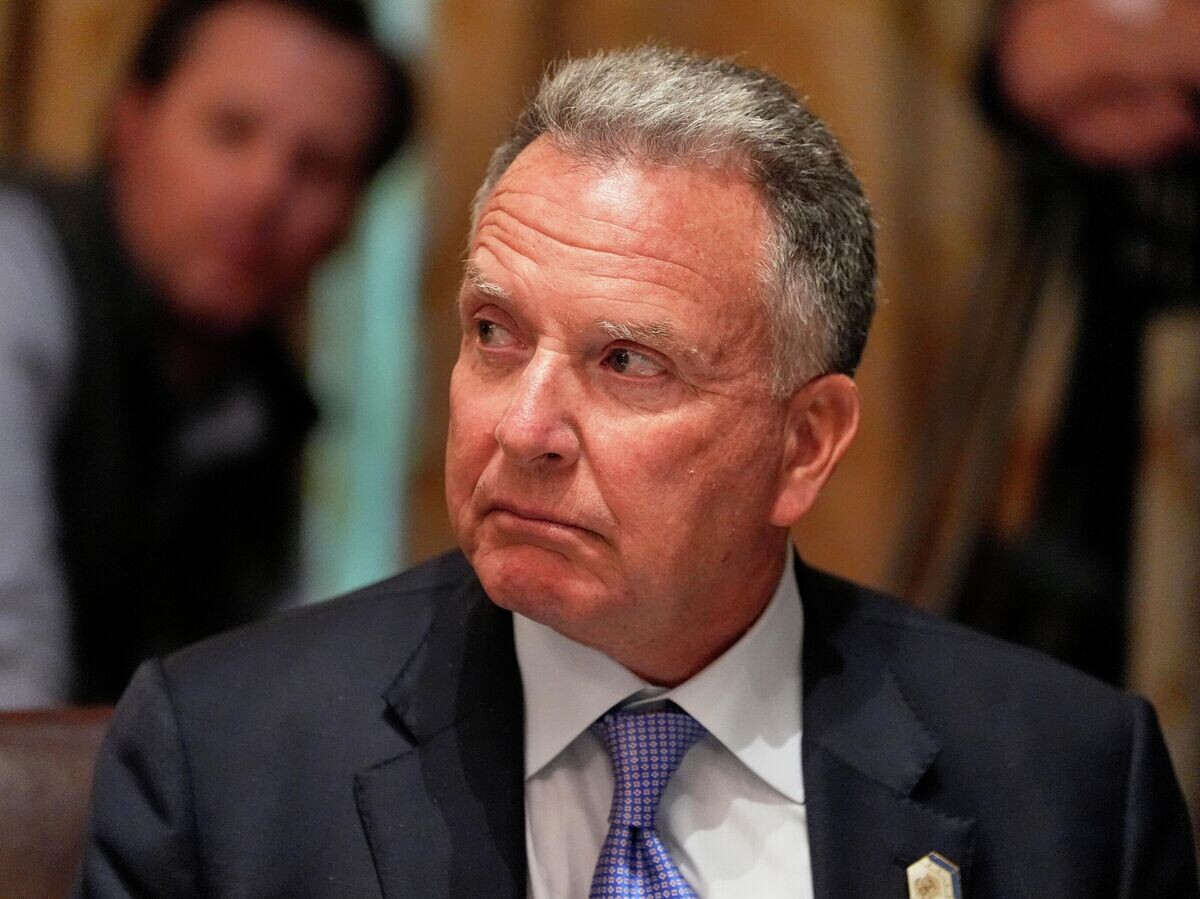    Спецпосланик президента США Стив Уиткофф во время встречи Дональда Трампа и Владимира Зеленского в Белом доме | © AP Photo / Alex Brandon