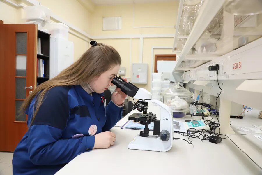 Лаборатории ИПХЭТ СО РАН. Сергей Кулыгин, "БР"   📷