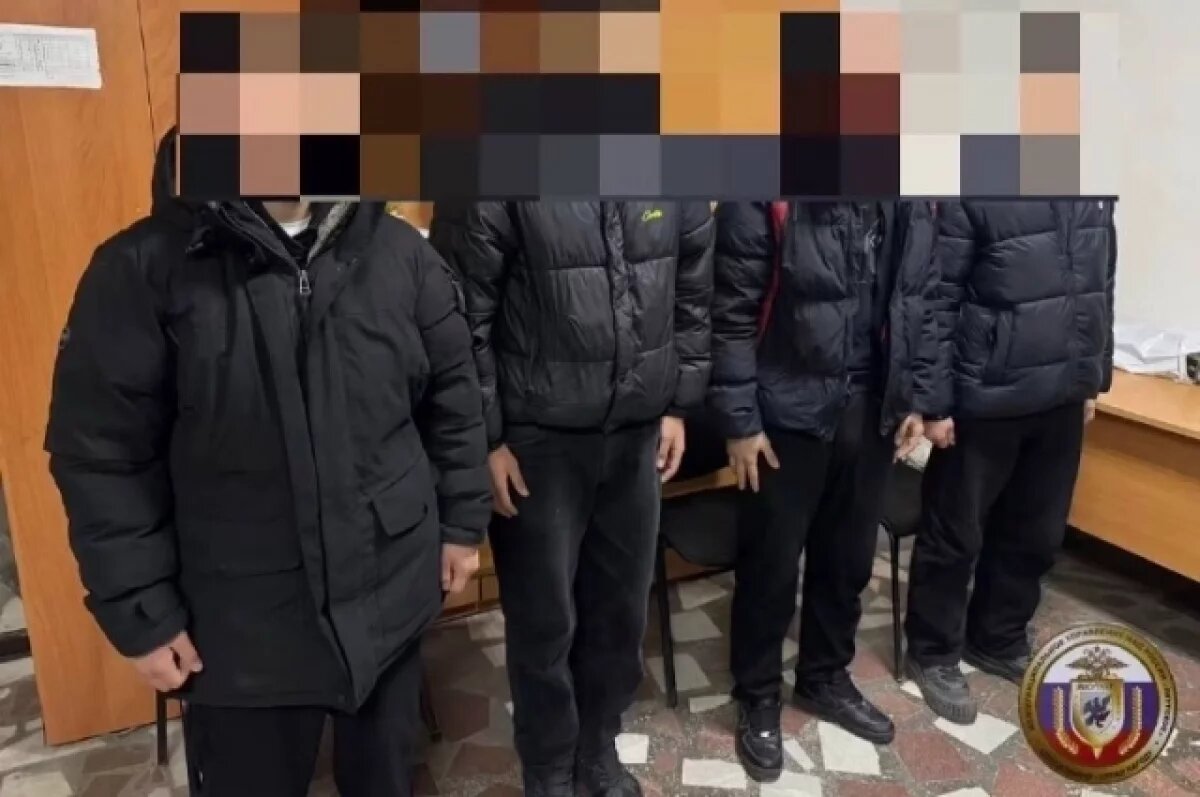    Избивших двоих мужчин у ночного клуба подростков задержали в Якутске