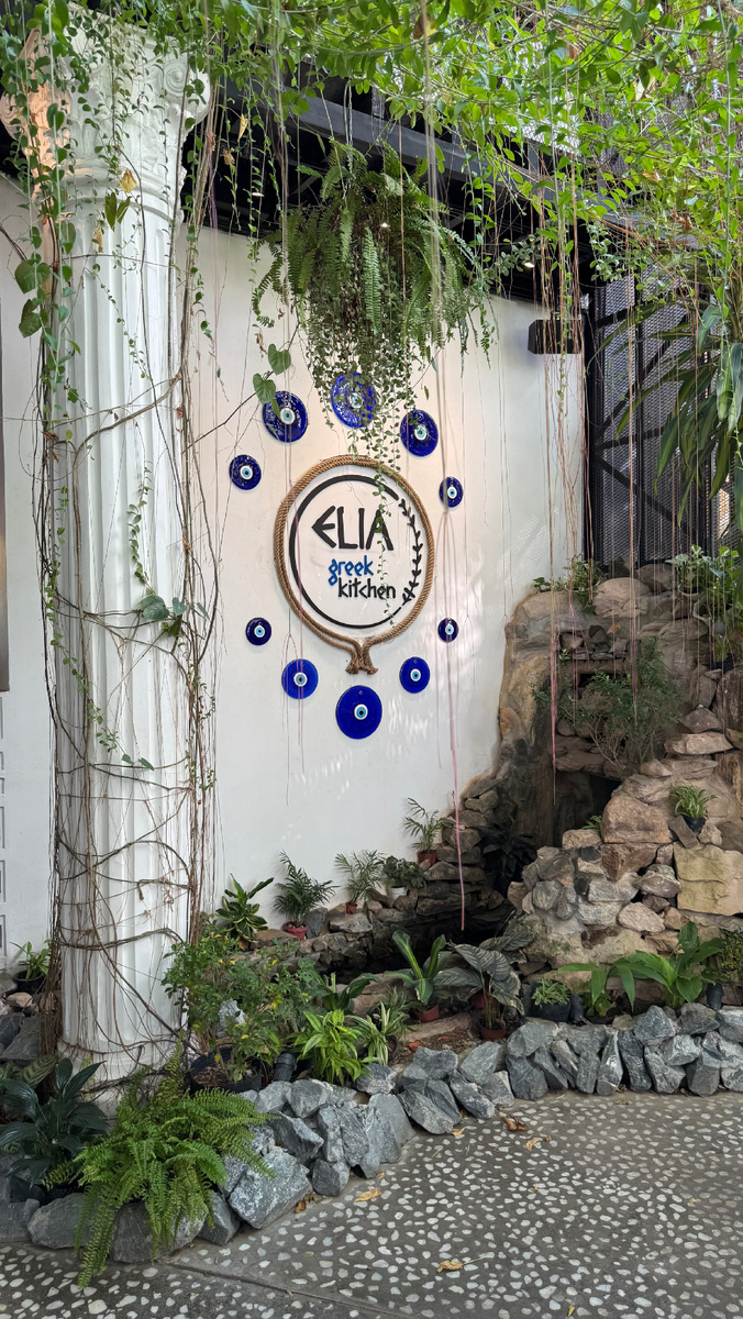 Elia Greek Kitchen Russian Market អ៊ីលៀ ផ្ទះបាយម្ហូបក្រិក ផ្សារទួលទំពូង