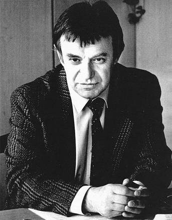    : Юрий Васильевич Яременко (1935–1996) — советский и российский экономист, академик, автор теории многоуровневой экономики
