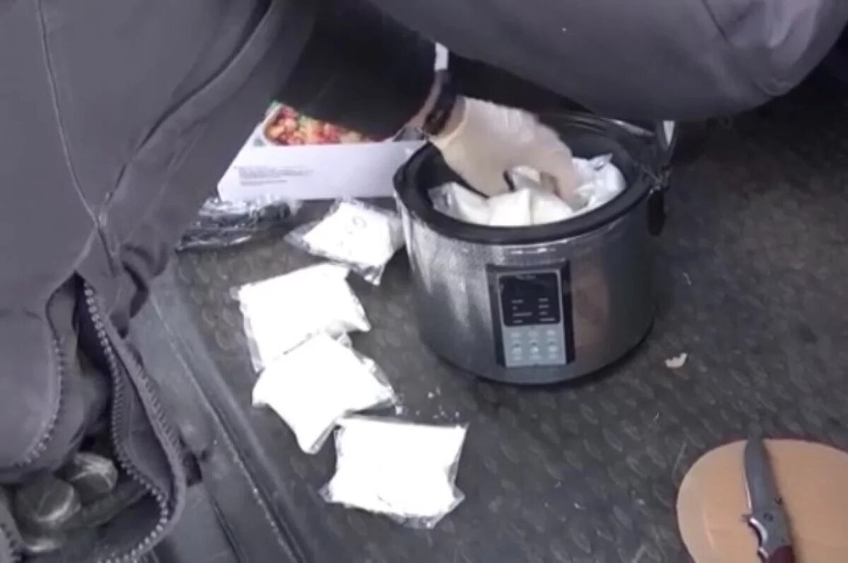    В Хабаровске пресекли канал поставки синтетических наркотиков в ДФО